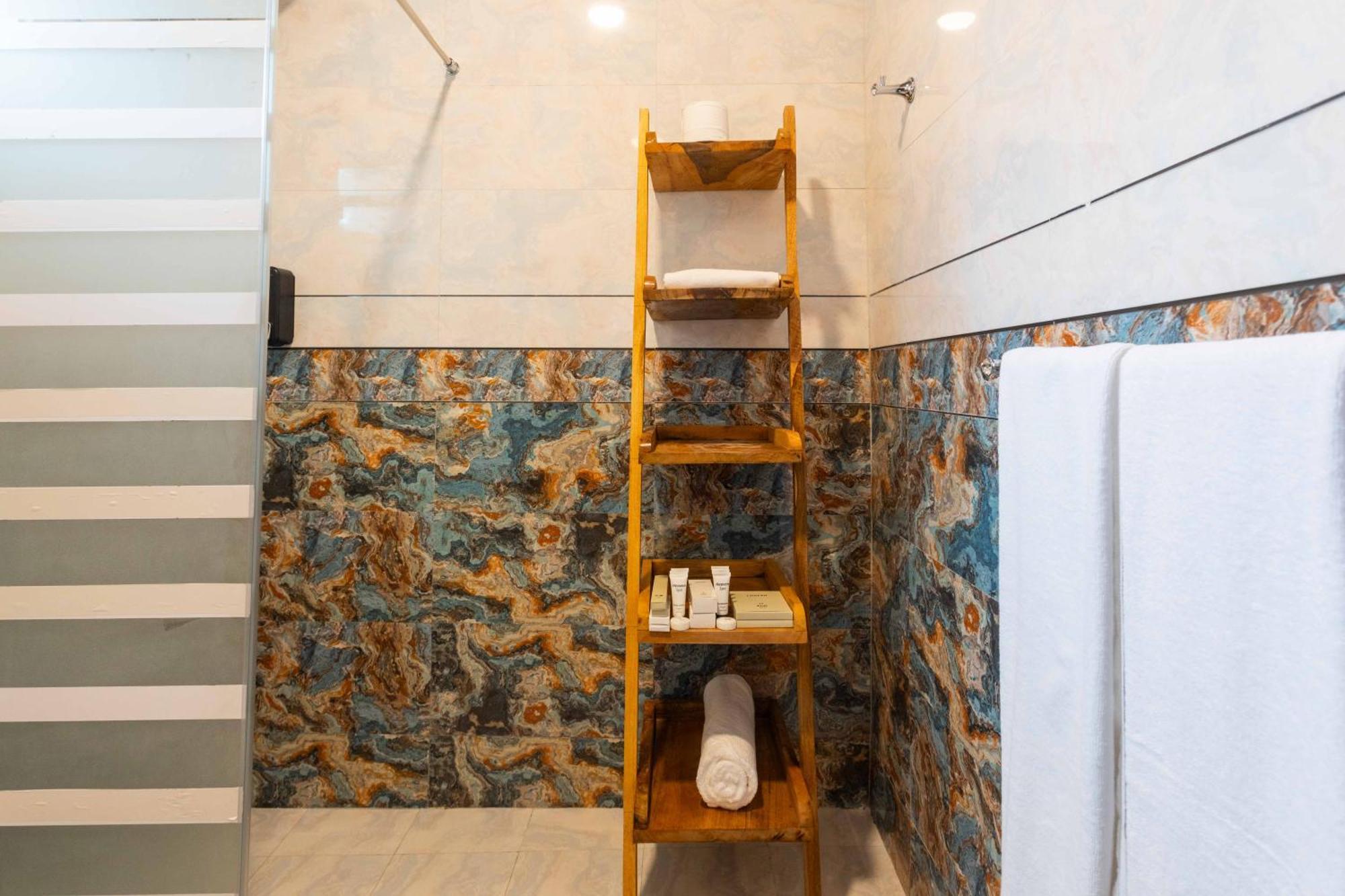 Canary Hotel & Spa ナングウィ エクステリア 写真