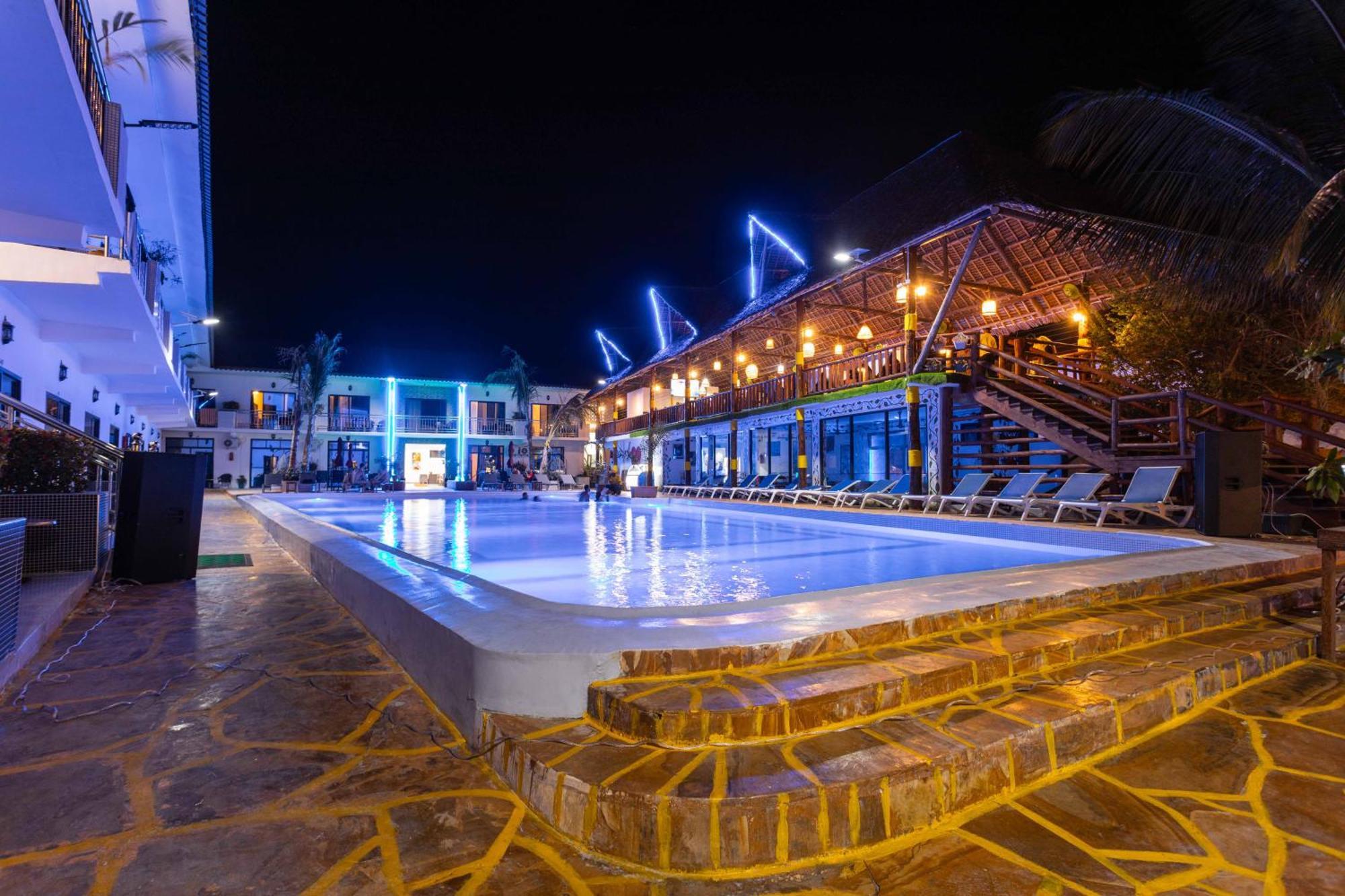 Canary Hotel & Spa ナングウィ エクステリア 写真