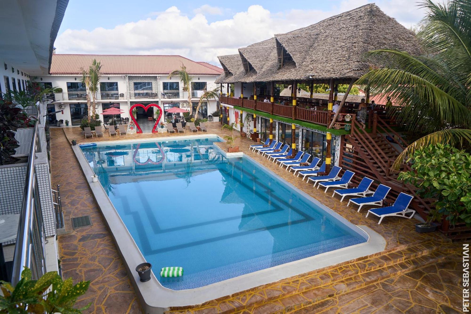 Canary Hotel & Spa ナングウィ エクステリア 写真