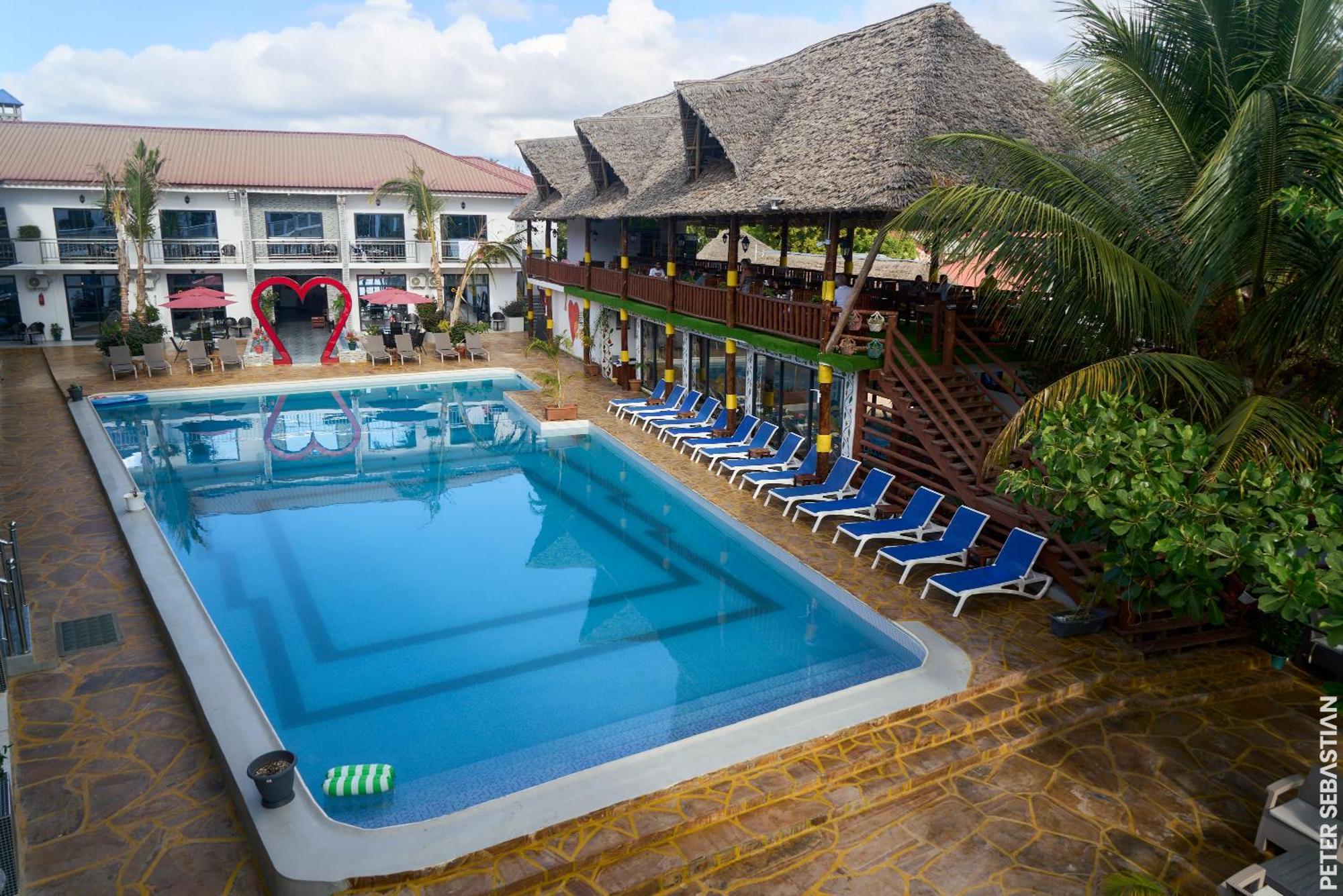 Canary Hotel & Spa ナングウィ エクステリア 写真