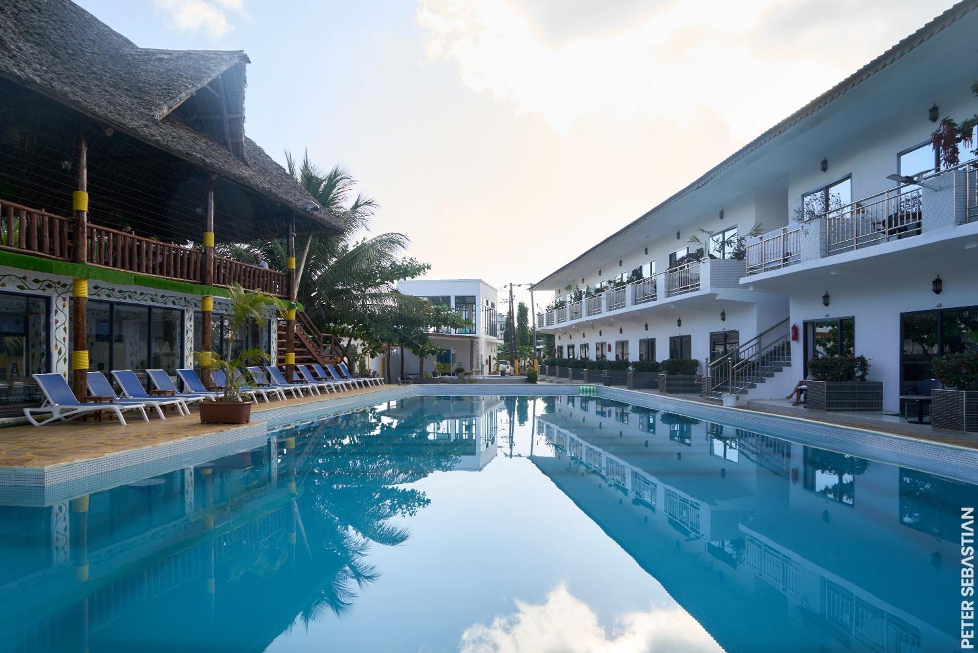 Canary Hotel & Spa ナングウィ エクステリア 写真